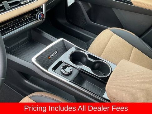 New 2026 Chevrolet Equinox ACTIV w/ Convenience Package III AWD/4WD image 12