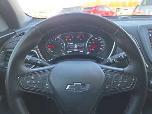 Used 2024 Chevrolet Equinox RS image 10