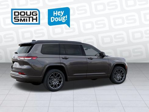 New 2026 Jeep Grand Cherokee L Summit w/ Obsidian Package AWD/4WD image 4
