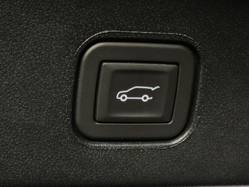 Used 2026 Cadillac Lyriq V AWD/4WD image 29