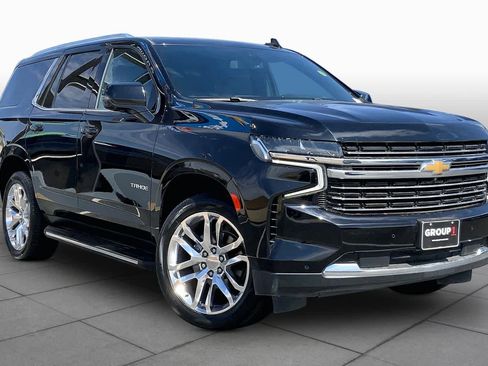 Used 2021 Chevrolet Tahoe LT w/ Luxury Package AWD/4WD image 2
