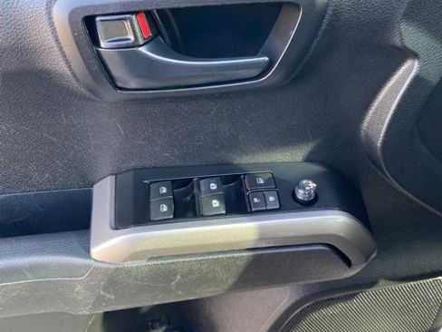 Used 2023 Toyota Tacoma SR5 image 11