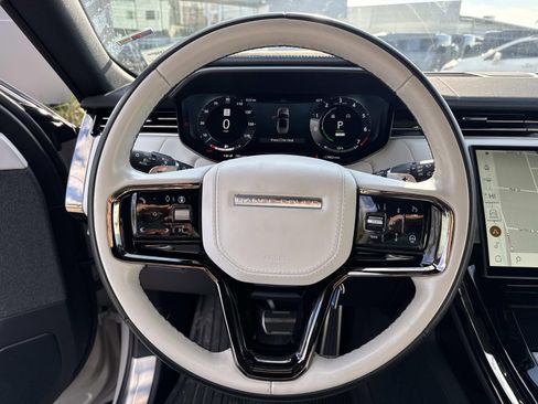 Used 2025 Land Rover Range Rover Sport Dynamic SE image 21