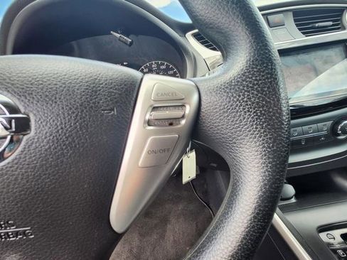 Used 2016 Nissan Sentra S FWD image 12
