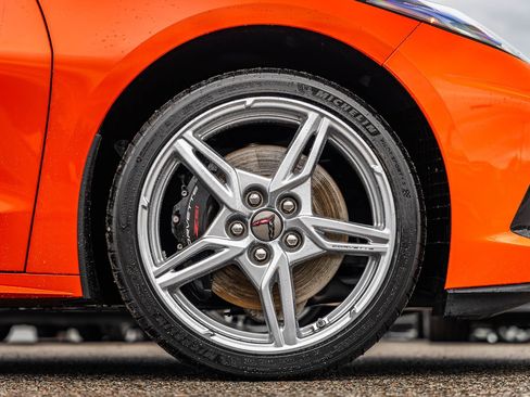 Used 2020 Chevrolet Corvette Stingray Premium Cpe w/ 3LT Preferred Equipment Group image 9