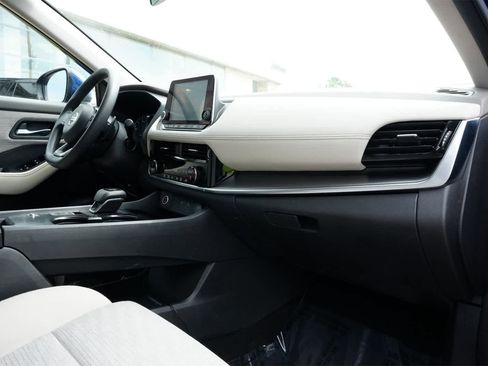 Used 2021 Nissan Rogue SV image 22