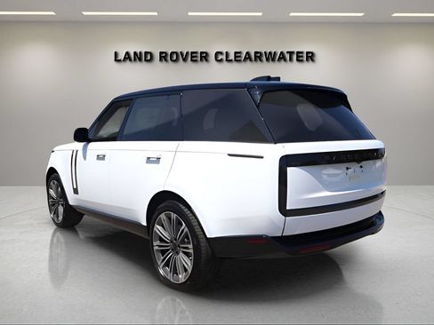 New 2026 Land Rover Range Rover SE AWD/4WD image 3