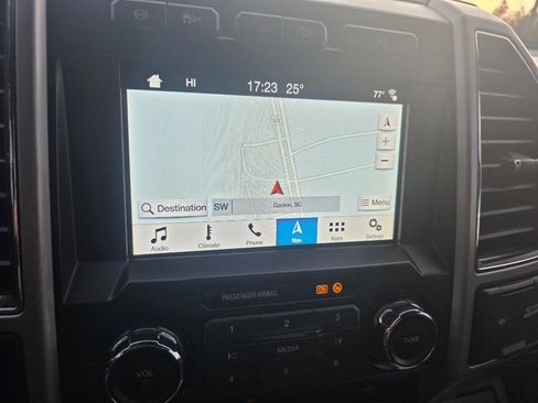 Used 2019 Ford F350 Lariat w/ Chrome Package image 19