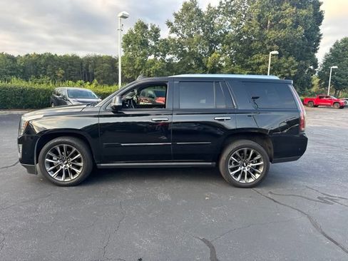 Used 2020 Cadillac Escalade Premium Luxury w/ Escalade Sport Edition RWD image 8