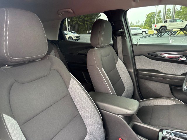 Used 2024 Chevrolet TrailBlazer LT w/ LT Cold Weather Package FWD image 11