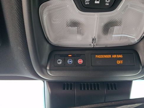 Used 2023 GMC Canyon Denali AWD/4WD image 30