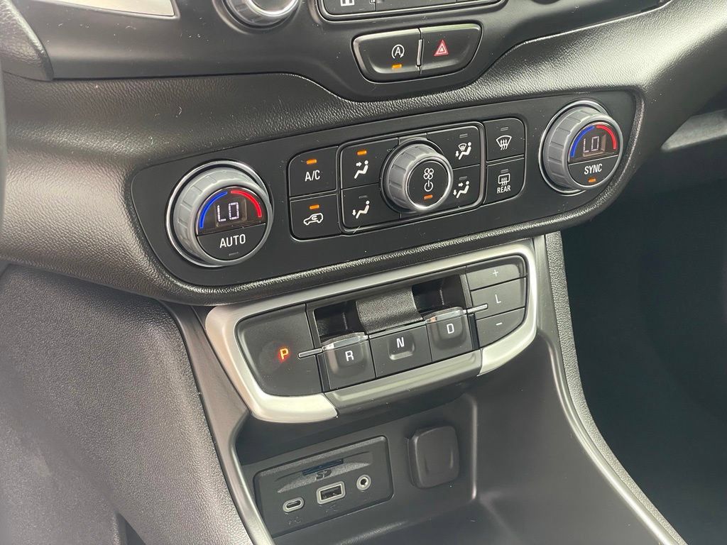 Used 2022 GMC Terrain SLT AWD/4WD image 20