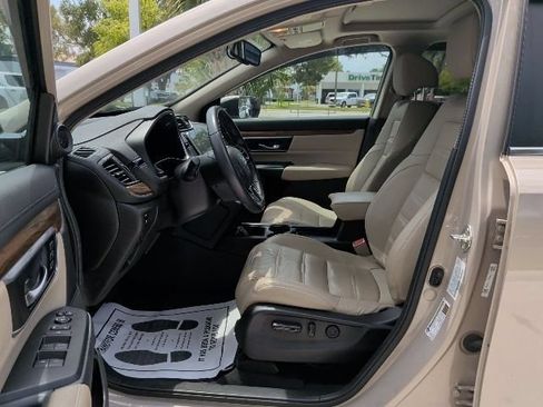 Used 2018 Honda CR-V Touring image 15