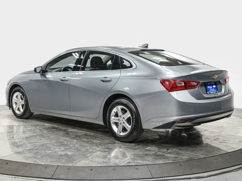 Used 2023 Chevrolet Malibu LS image 4