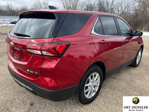 Used 2023 Chevrolet Equinox LT image 5