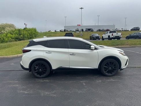 Used 2019 Nissan Murano Platinum FWD image 2
