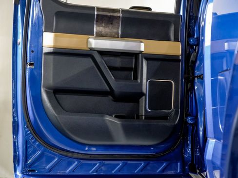 Used 2022 Ford F250 Lariat w/ Chrome Package image 36