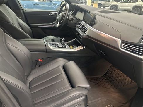 Used 2022 BMW X5 xDrive40i AWD/4WD image 25