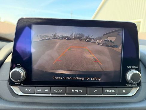 Used 2021 Nissan Rogue S AWD/4WD image 20