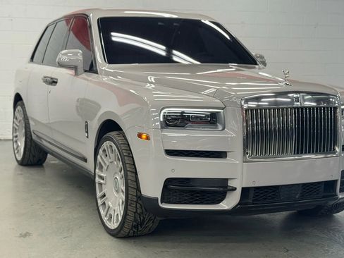 Used 2022 Rolls-Royce Cullinan image 8