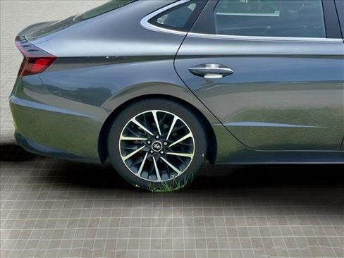 Used 2023 Hyundai Sonata Limited FWD image 15