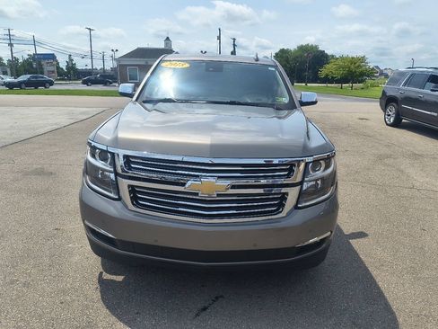 Used 2018 Chevrolet Tahoe Premier AWD/4WD image 16