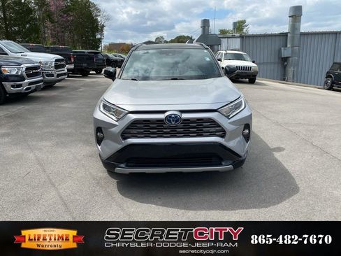 Used 2021 Toyota RAV4 XSE image 2