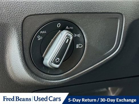 Used 2022 Volkswagen Atlas Cross Sport SEL R-Line image 10