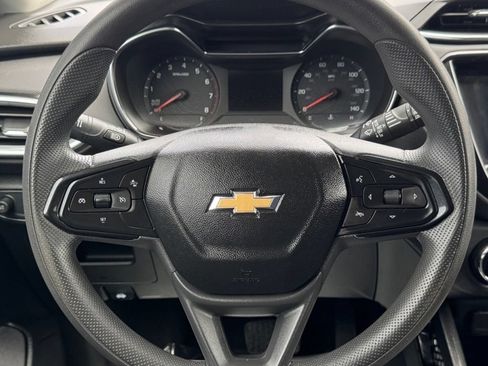 Used 2021 Chevrolet TrailBlazer LT w/ Convenience Package AWD/4WD image 16