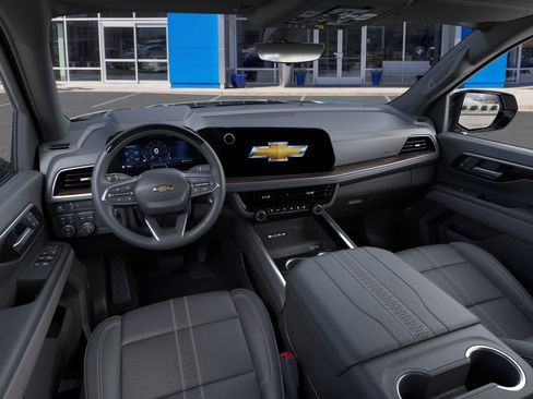 New 2026 Chevrolet Suburban High Country AWD/4WD image 17