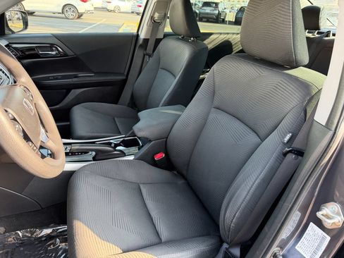 Used 2017 Honda Accord LX image 16