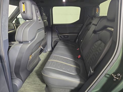 Used 2022 Rivian R1T Adventure image 21