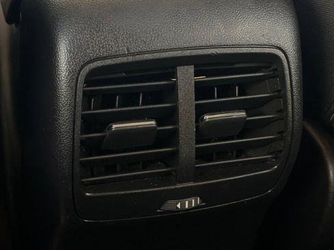 Used 2022 Ford Escape SE w/ SE Sport Appearance Package FWD image 14