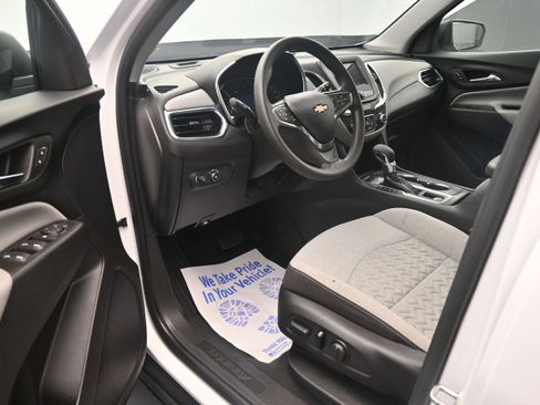 Certified 2023 Chevrolet Equinox LS w/ LS Convenience Package AWD/4WD image 9