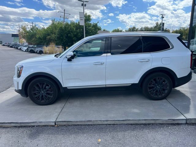 Used 2020 Kia Telluride SX w/ SX Prestige Package AWD/4WD image 3
