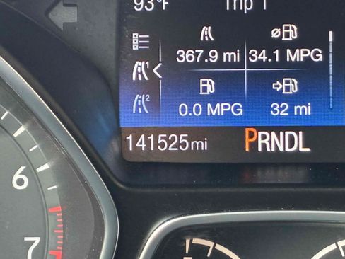 Used 2018 Ford Focus SE FWD image 22