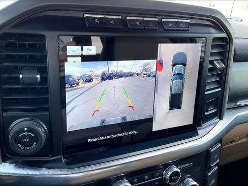 Used 2021 Ford F150 Lariat w/ Trailer Tow Package image 26