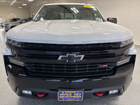 Used 2019 Chevrolet Silverado 1500 LT Trail Boss image 2