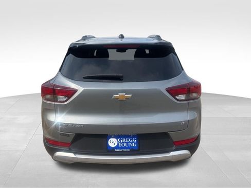 Used 2025 Chevrolet TrailBlazer LT AWD/4WD image 9