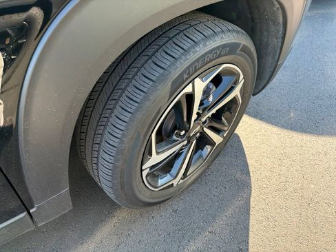 Used 2023 Chevrolet TrailBlazer RS w/ Sun and Liftgate Package AWD/4WD image 6