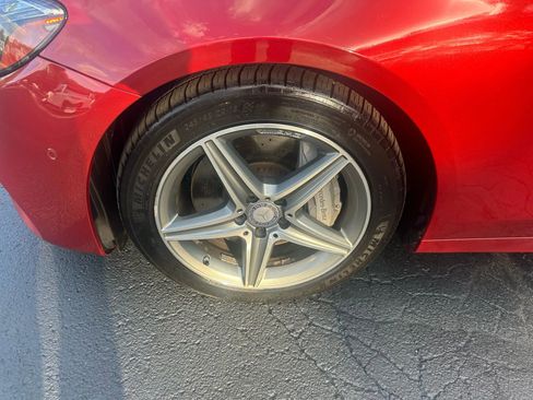 Used 2017 Mercedes-Benz E 300 4MATIC image 34