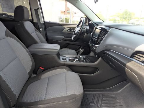 Used 2018 Chevrolet Traverse LT AWD/4WD image 34