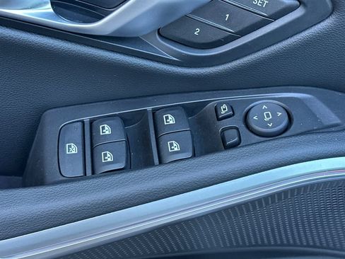 Used 2025 BMW 330i 330i image 13