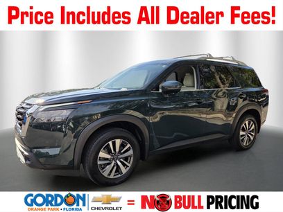 Used 2025 Nissan Pathfinder SL