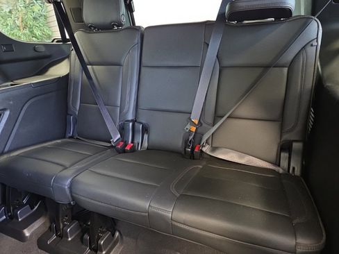 Used 2021 Chevrolet Tahoe High Country image 15