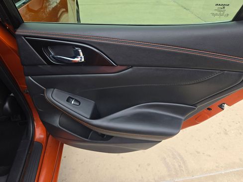 Used 2019 Nissan Maxima SR w/ Premium Package image 27