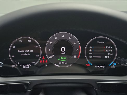 New 2025 Porsche Cayenne E-Hybrid image 28