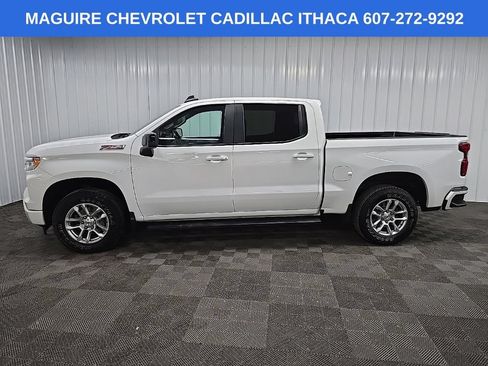 Used 2022 Chevrolet Silverado 1500 RST AWD/4WD image 5