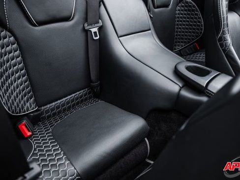 Used 2016 Aston Martin Vanquish Volante image 90