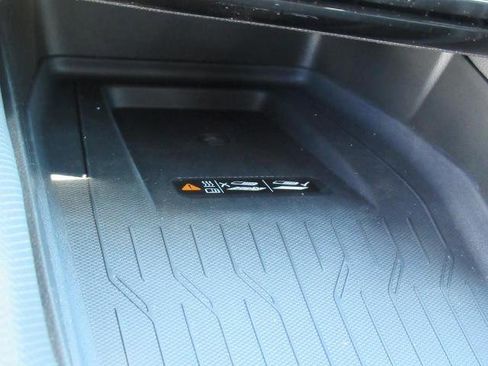 New 2025 Chevrolet Equinox EV RS image 29